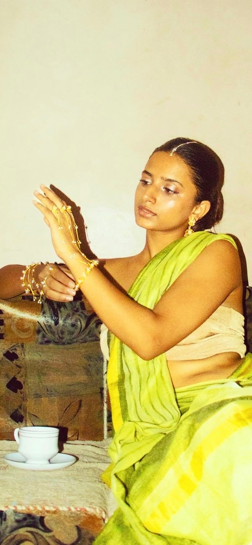 Amaltaas Brass Haathphool