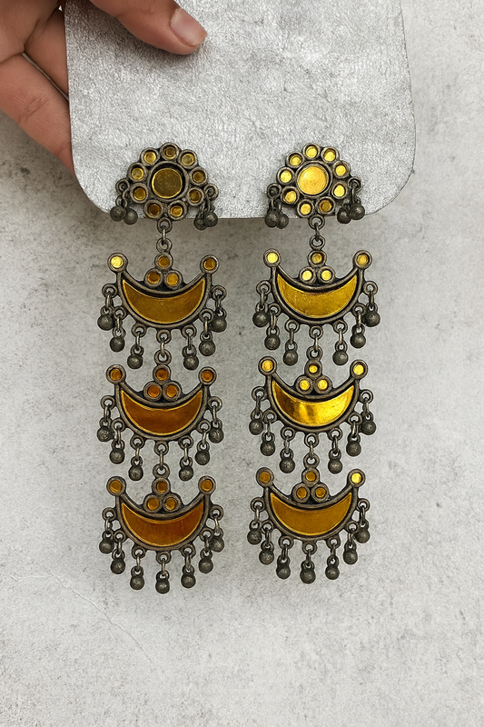 Dariyana Mrinalini Earring