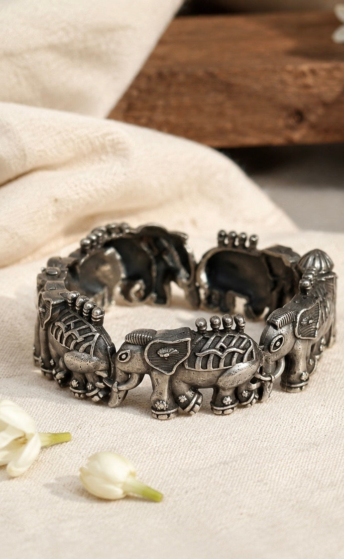 Haathi  Kangan
