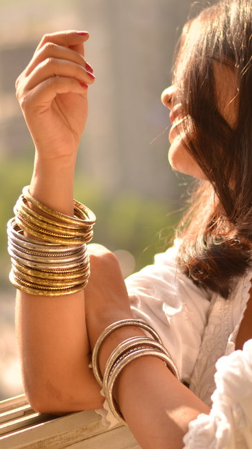Amara Bangle Stack (Set of 5 Bangles)