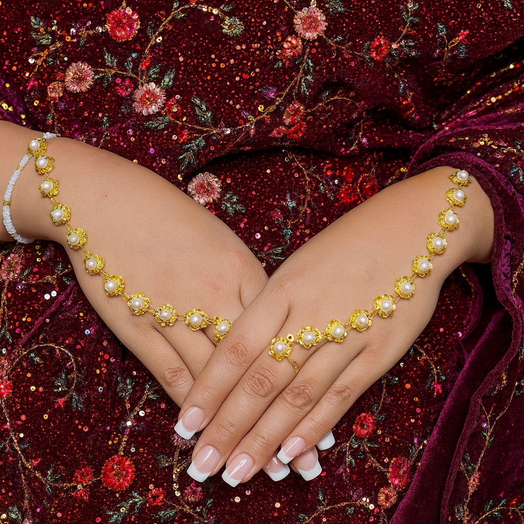 Gulbandh Brass Haathphool