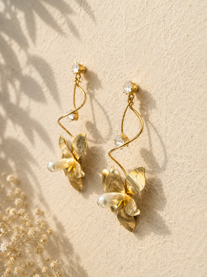 Dariyana Jasmine Earring