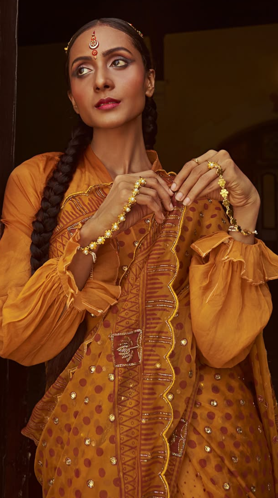 Gulbandh Brass Haathphool
